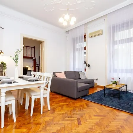 아파트 D8 Downtown Haven In Kadar Street By Nw *